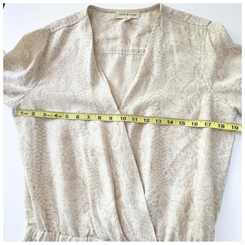 Anthropologie Cloth & Stone Dahl Snakeskin Print Romper Size Small - Picture 15 of 16